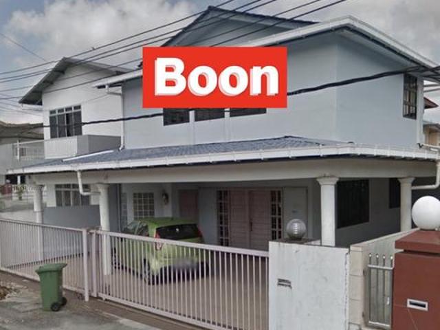 Residential House for sale in Kuching, Bahagian Kuching