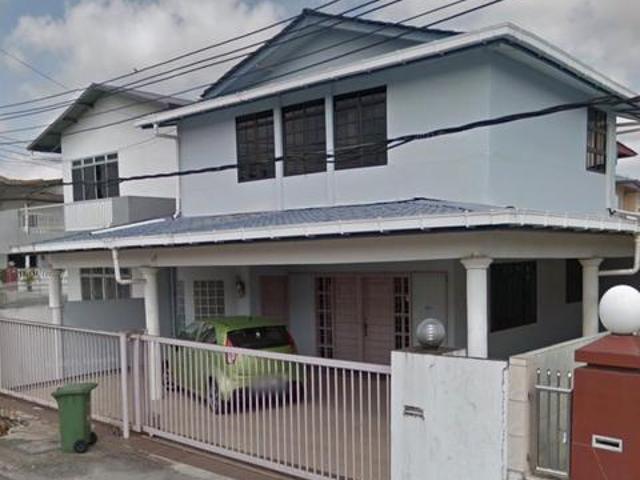 Residential House for sale in Kuching, Bahagian Kuching