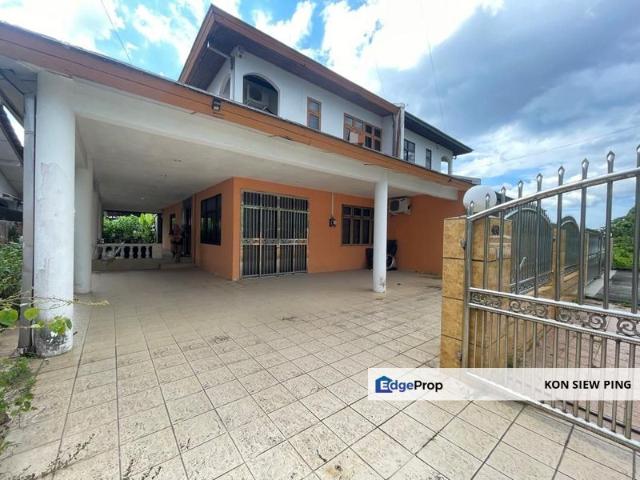 House for sale in Kuching