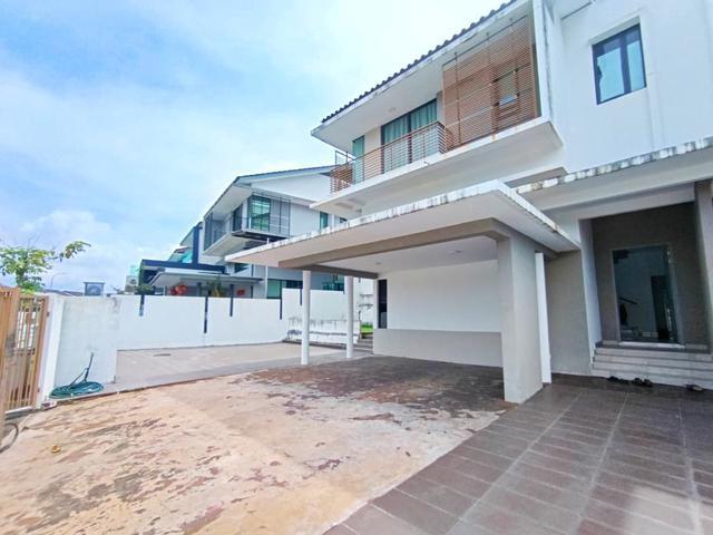 Residential House for sale in Sendayan Village, Negeri Sembilan