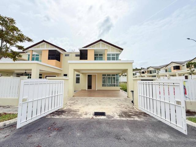 Residential House for sale in Sendayan Village, Negeri Sembilan