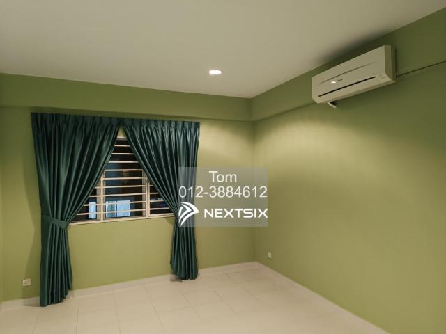 Warehouse for sale in Long Miri