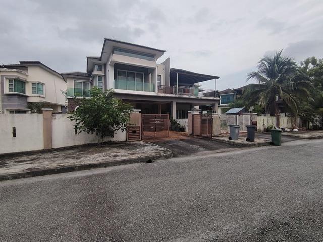 Residential House for sale in Sendayan Village, Negeri Sembilan