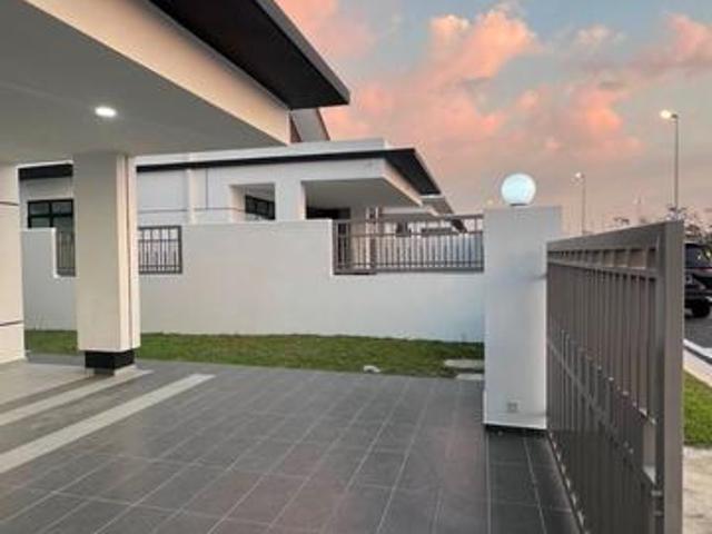 Residential House for rent in Kulai