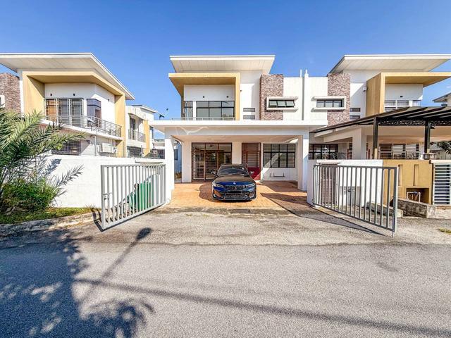 Residential House for sale in Kajang, Langat