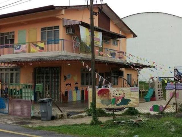 Residential House for sale in Kuching, Bahagian Kuching
