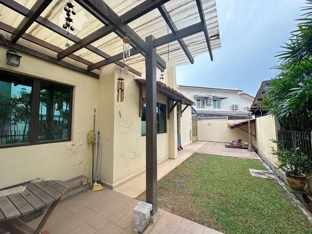 Residential House for sale in Malaka