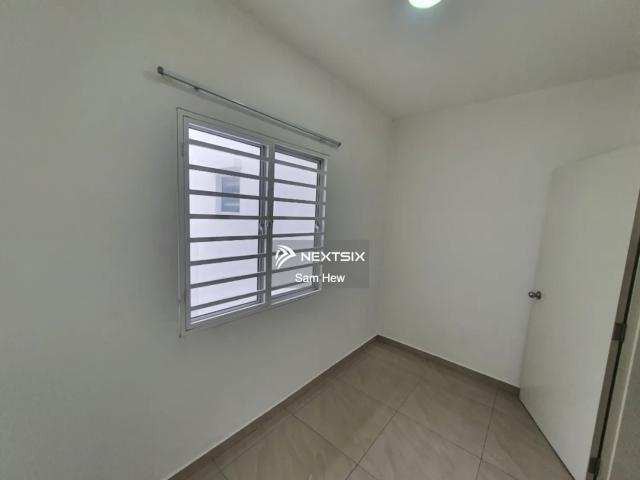 Shop for sale in Johor