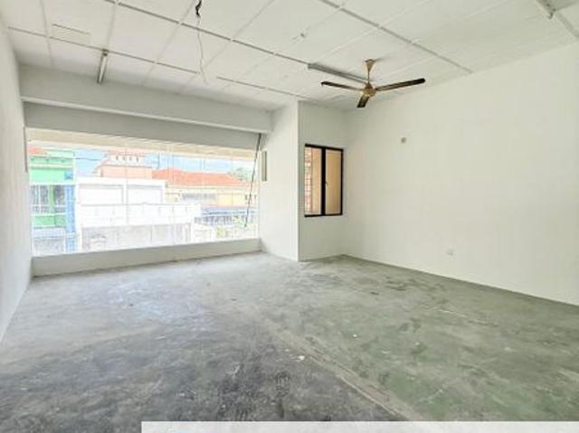 Shop for rent in Ulu Tiram, Johor