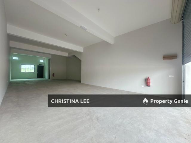 Shop for rent in Malaka