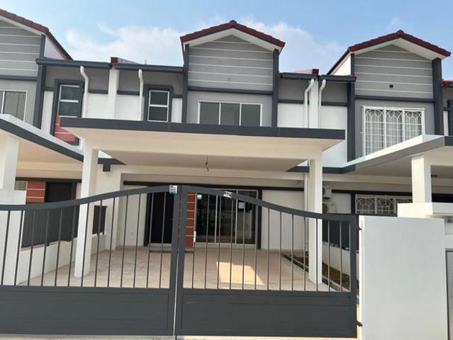 Terraced House for sale in Mukim 16, Tena