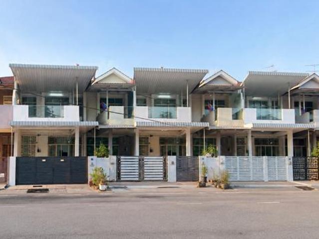 Terraced House for rent in Wellesley, Penang
