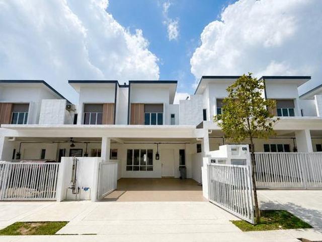 Terraced House for sale in Bandar Sri Sendayan, Seremban
