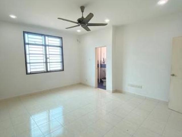 Terraced House for sale in Ulu Tiram, Johor
