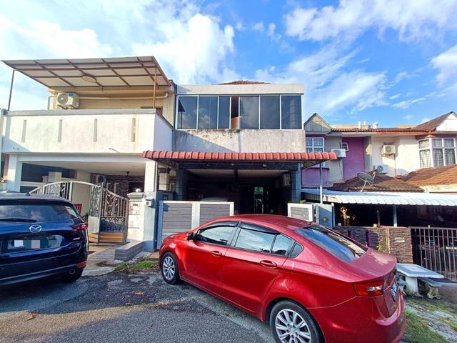 Terraced House for sale in Tanjong Sepat, Selangor