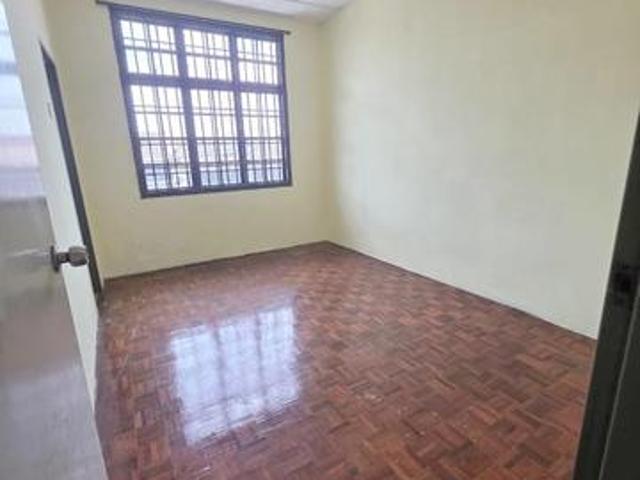 Terraced House for sale in Ulu Tiram, Johor