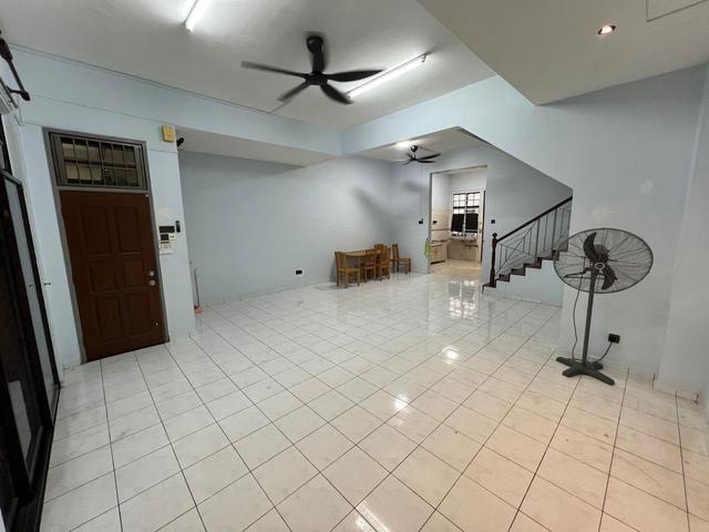 Terraced House for rent in Ulu Tiram, Johor