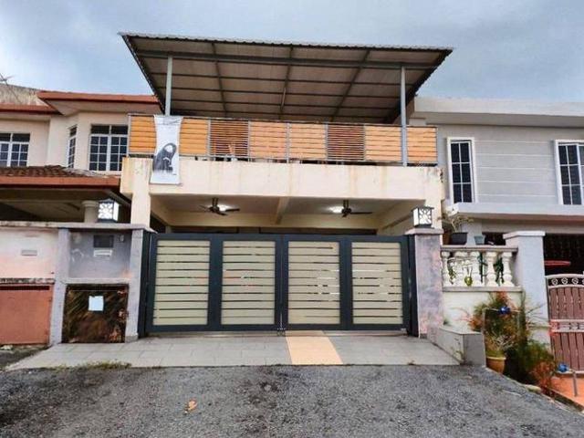 Terraced House for sale in Tanjong Sepat, Selangor