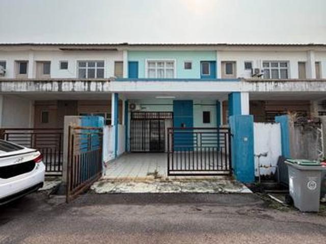Terraced House for sale in Kluang