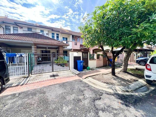 Terraced House for sale in Alam Impian, Selangor