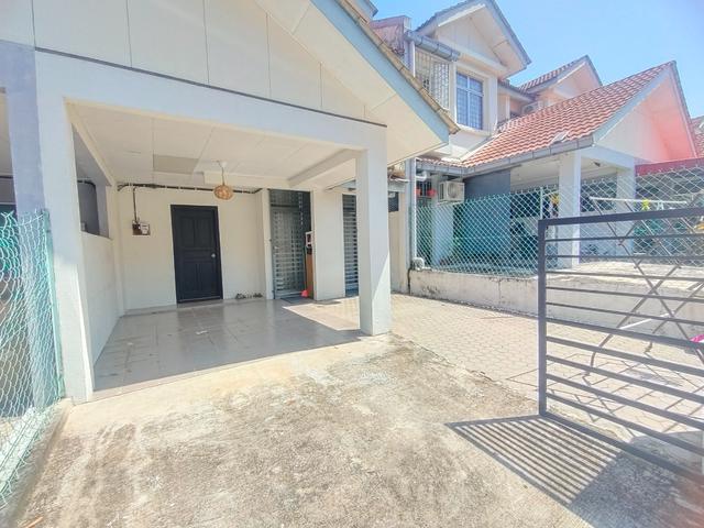 Terraced House for rent in Tanjong Sepat, Selangor