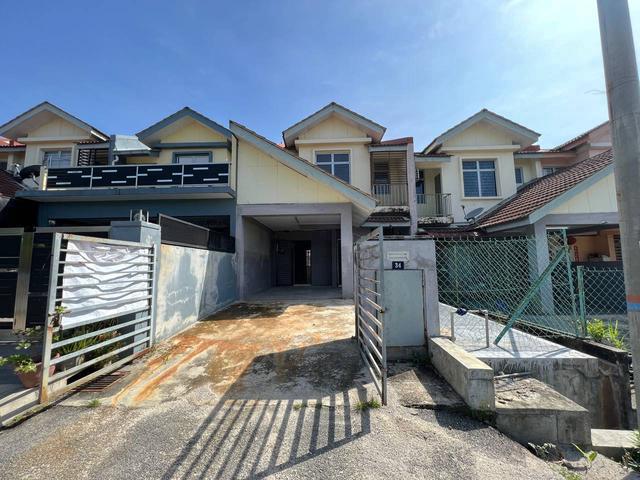 Terraced House for sale in Tanjong Sepat, Selangor