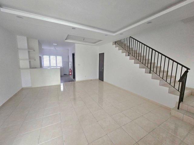 Terraced House for sale in Tanjong Sepat, Selangor
