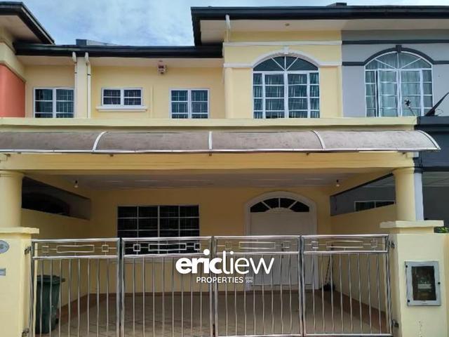 Terraced House for rent in Kuching