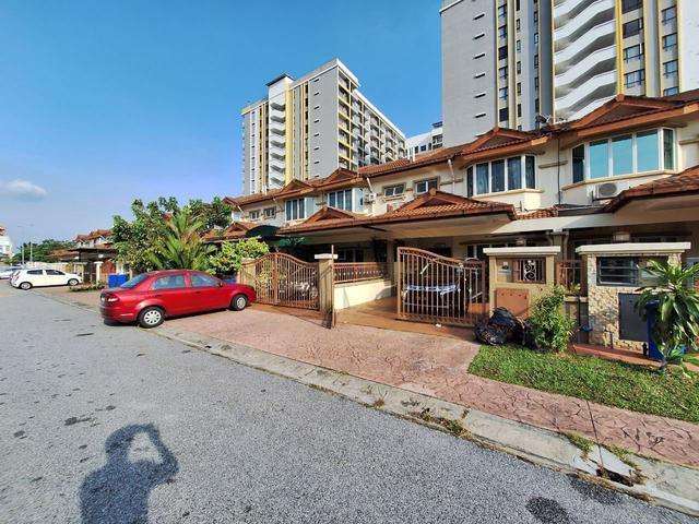 Terraced House for sale in Petaling, Alam Impian