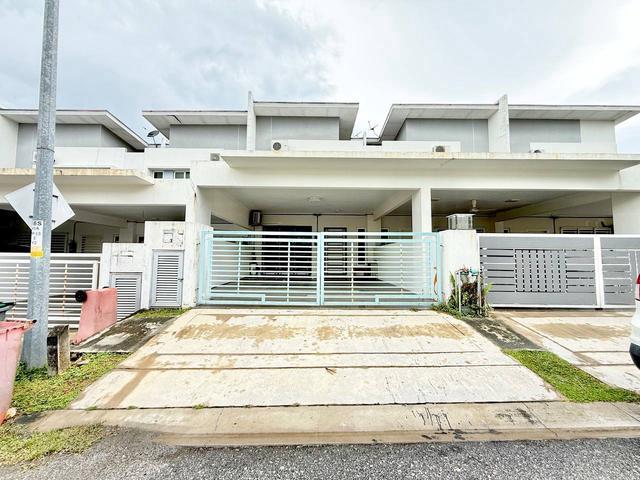 Terraced House for sale in Sendayan Village, Negeri Sembilan