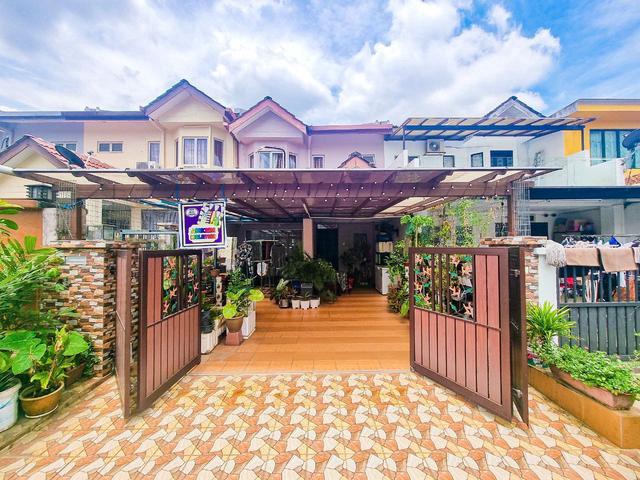 Terraced House for sale in Country Heights Damansara, Kuala Lumpur