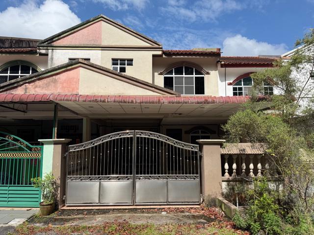 Terraced House for sale in Batu Pahat, Johor
