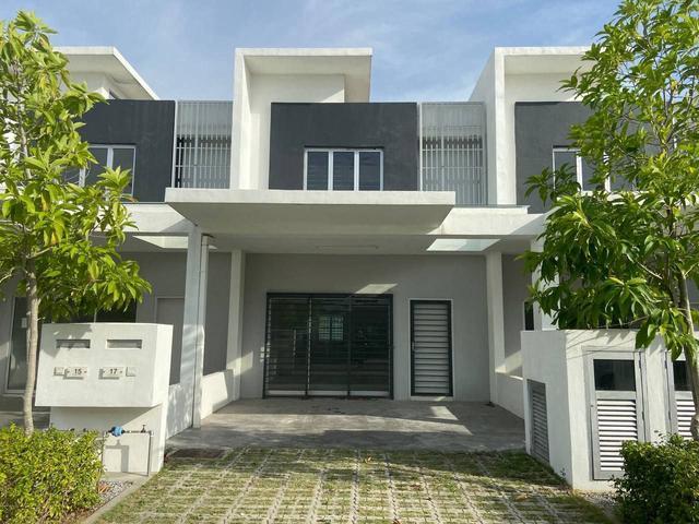 Terraced House for sale in Tanjong Sepat, Selangor