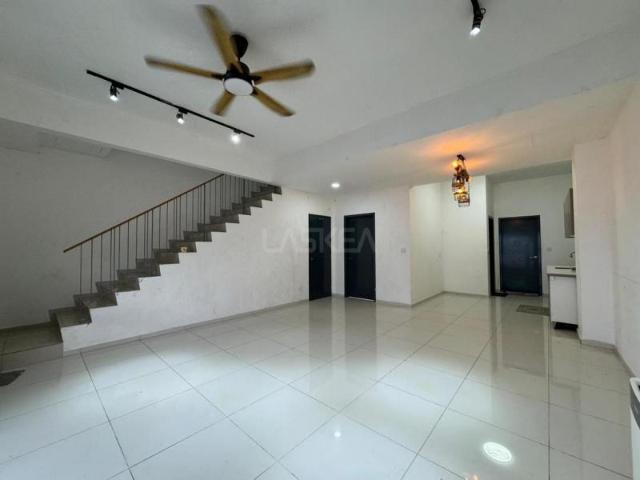 Apartment for rent in Tanjong Sepat, Selangor