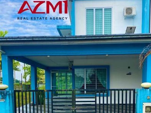 Terraced House for sale in Kuching