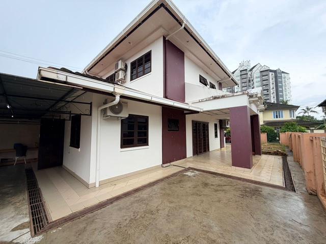 Terraced House for rent in Kuching