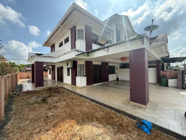 Terraced House for rent in Kuching