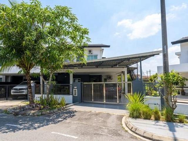 Terraced House for sale in Kuching, Sarawak
