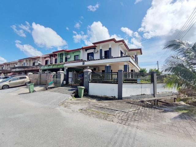 Terraced House for sale in Kuching