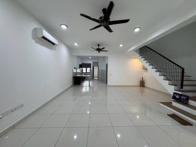 Terraced House for rent in Petaling, Alam Impian