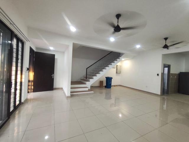 Terraced House for rent in Petaling, Alam Impian