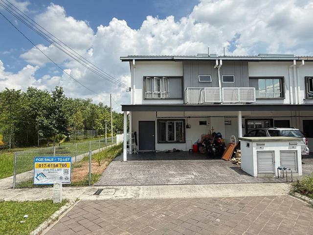 Terraced House for sale in Tanjong Sepat, Selangor