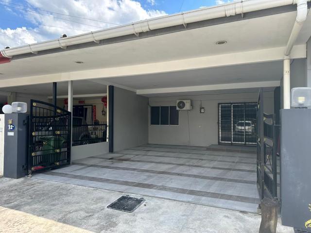 Terraced House for rent in Kuching