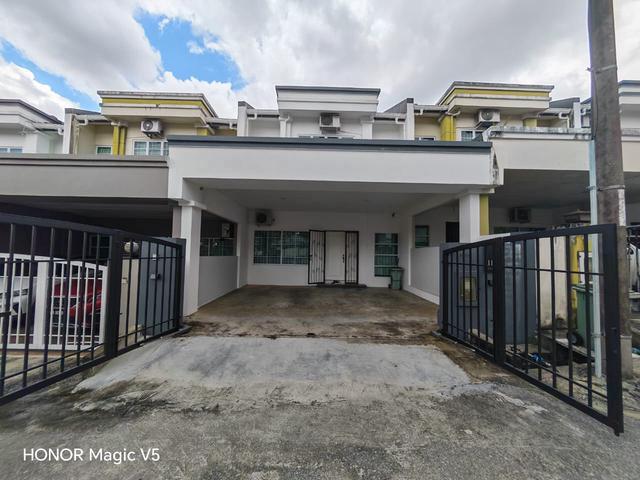 Terraced House for rent in Kuching