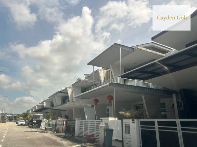 Terraced House for sale in Wellesley, Penang