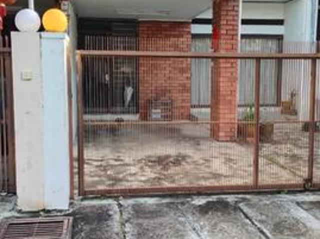 Terraced House for sale in Mukim 13, Georgetown