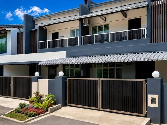 Terraced House for sale in Kuching