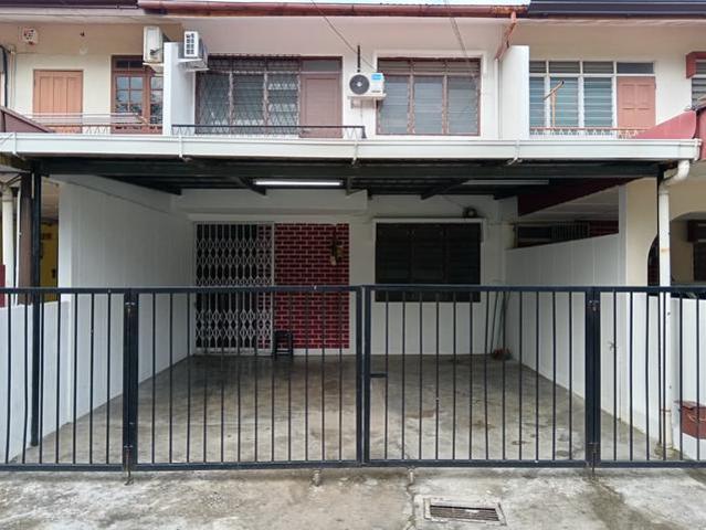 Terraced House for rent in Kuching