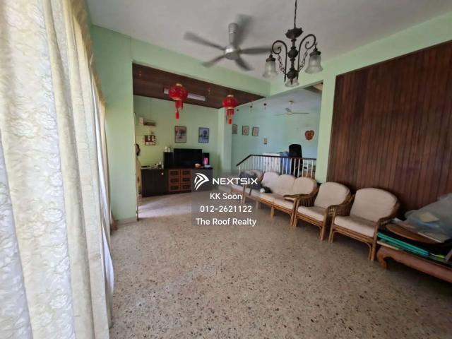 Residential House for sale in Long Miri