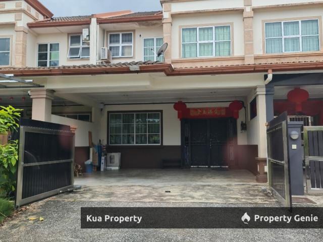 Terraced House for sale in Batu Kawa, Sarawak